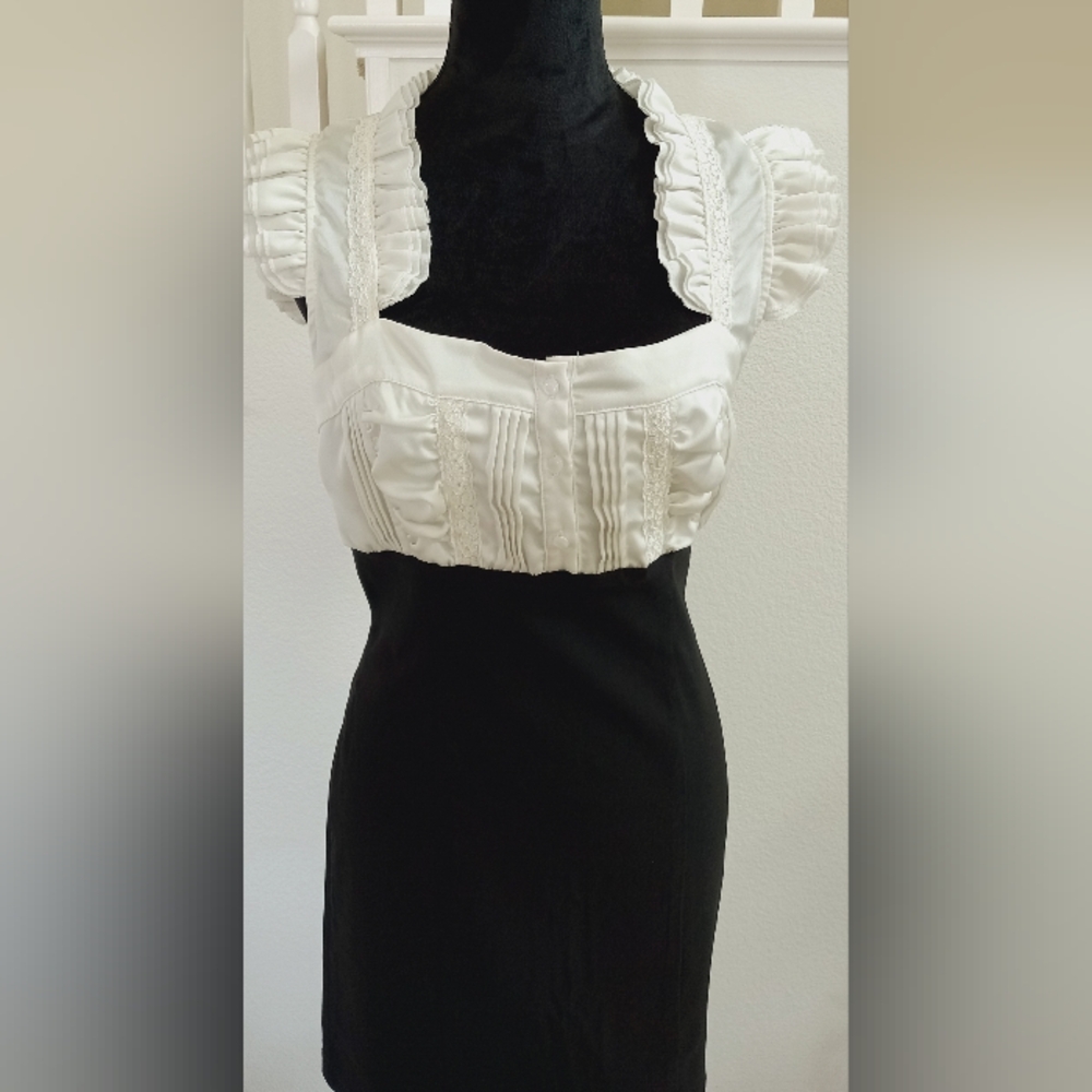 Body Central - Midi Dress - Picture 3 of 11